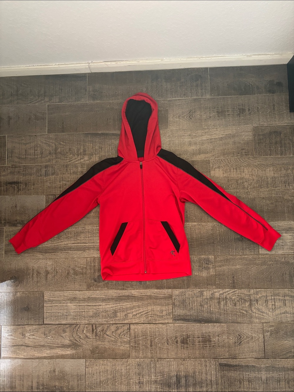 Red & Black Zip-Up Hooded Jacket Boys Large